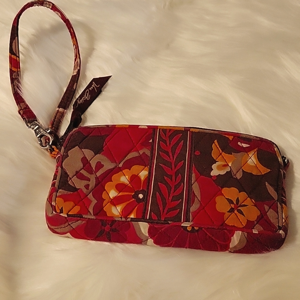 Vera Bradley Carnaby wristlet